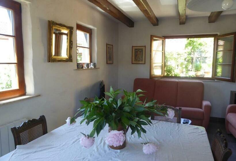 펜션 La Pomme De Pin