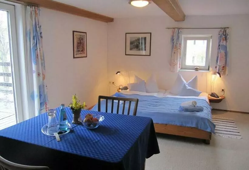 ペンション Landgasthaus Schwarzbachtal