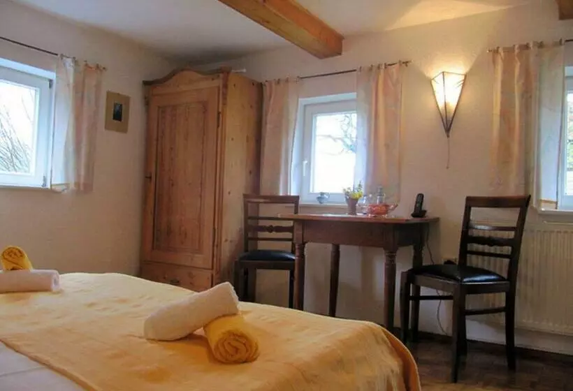 ペンション Landgasthaus Schwarzbachtal