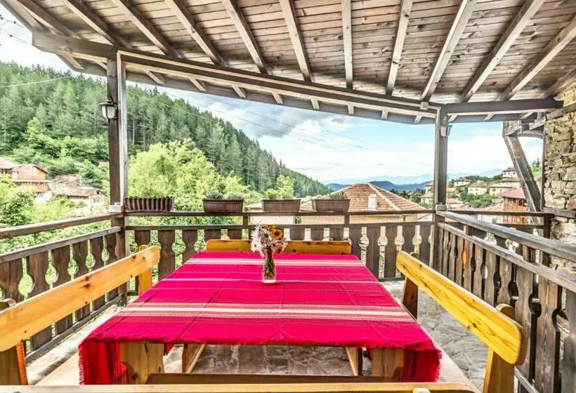 Majatalo Macedonia Guest House