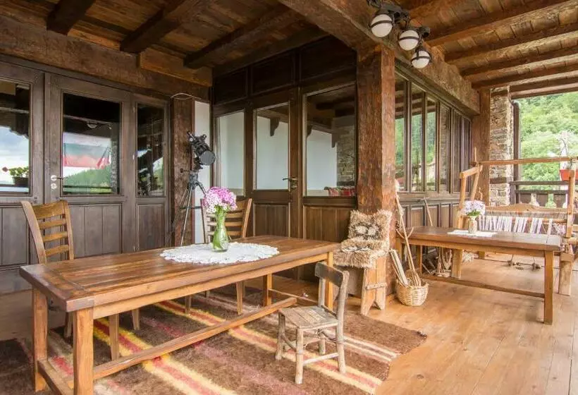 Majatalo Macedonia Guest House