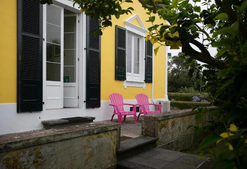 פנסיון Villa Várzea Garden Suite