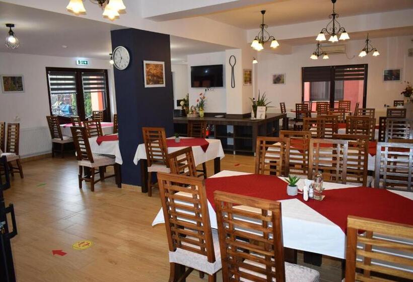 Pensiunea Roua Muntilor