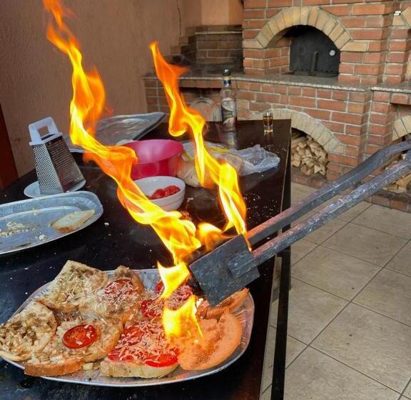 Pensiunea Roua Muntilor