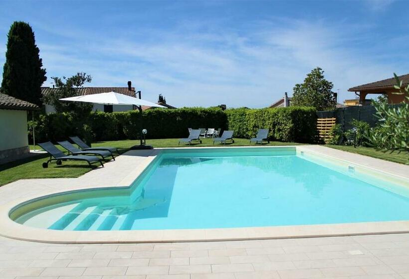 אתר נופש Lo Scrigno Country House