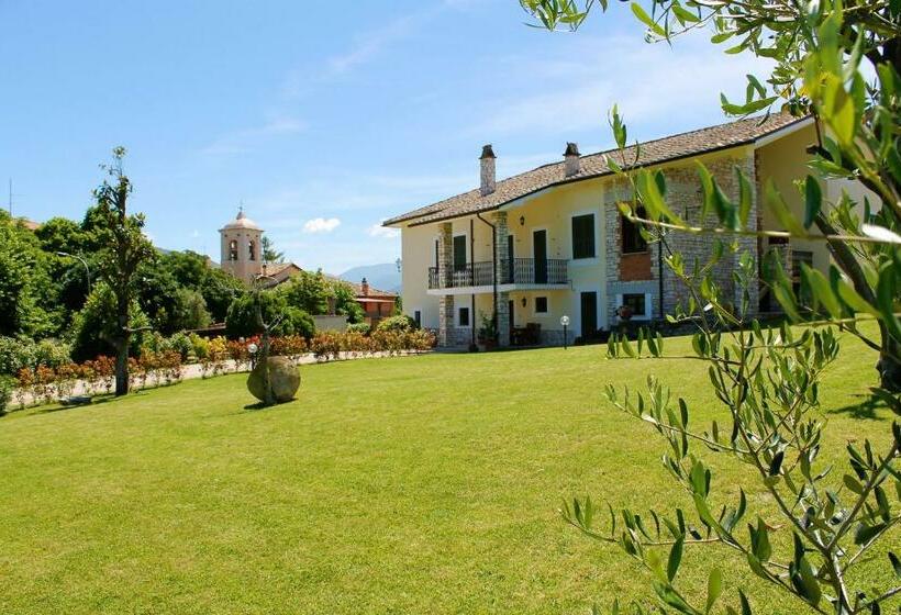 אתר נופש Lo Scrigno Country House