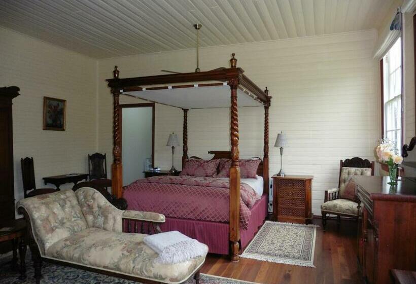 The Old School Bed And Breakfast