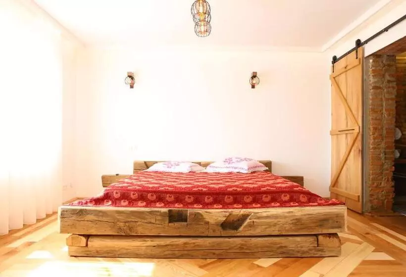 Aamiaismajoitus (B&B) Agropensiunea Maria