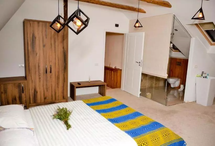 Aamiaismajoitus (B&B) Agropensiunea Maria