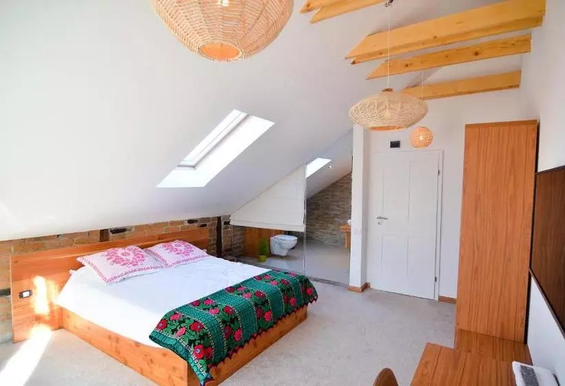 Aamiaismajoitus (B&B) Agropensiunea Maria