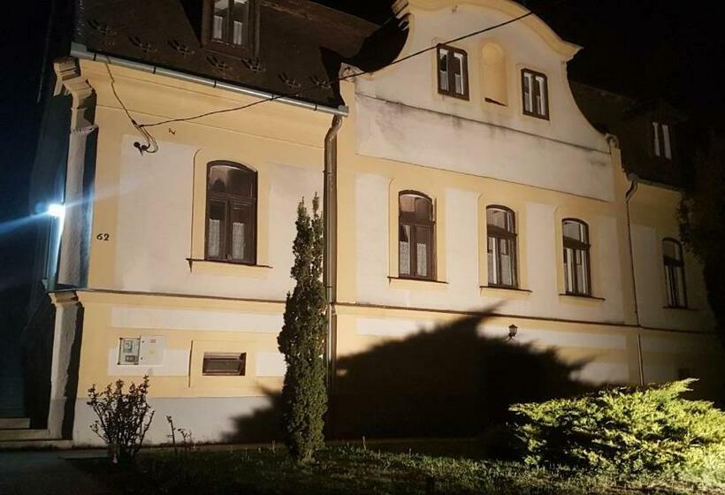 مبيت وإفطار Brezovay Kastély Panzió