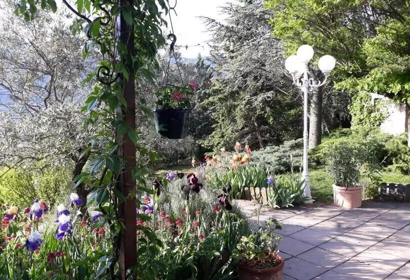 Aamiaismajoitus (B&B) Chambre D Hôtes La Citadelle