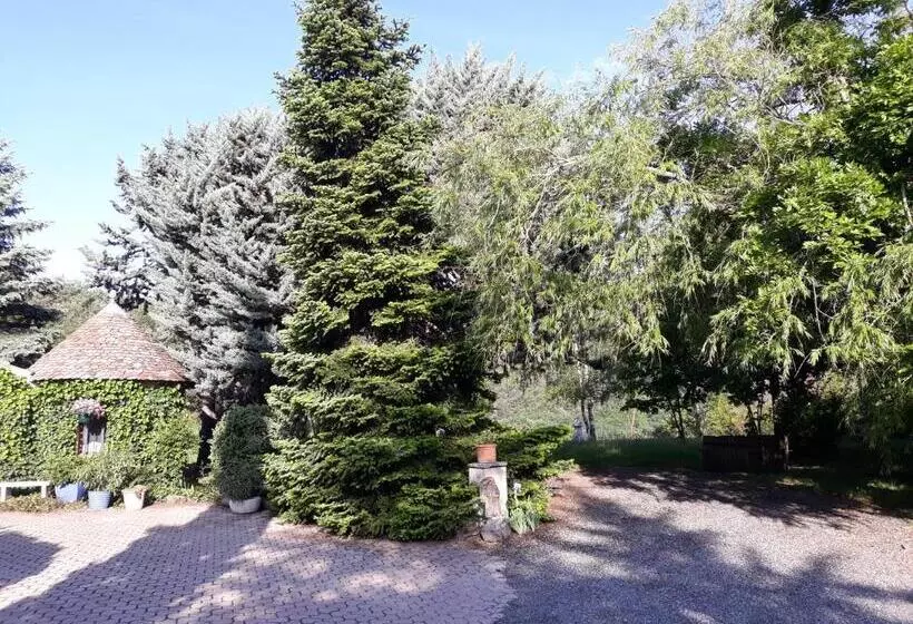 Aamiaismajoitus (B&B) Chambre D Hôtes La Citadelle