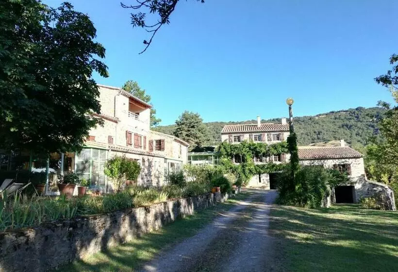 Aamiaismajoitus (B&B) Domaine Des Goudis