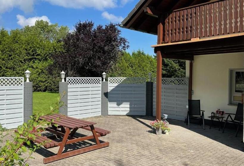 Aamiaismajoitus (B&B) Haus Kristal