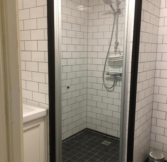 Aamiaismajoitus (B&B) Haus Kristal