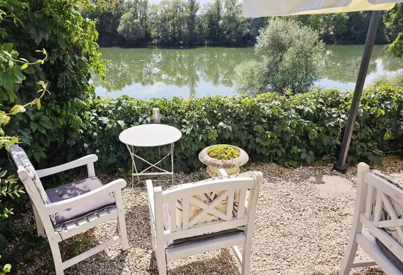 Aamiaismajoitus (B&B) Jan S Place In Burgundy