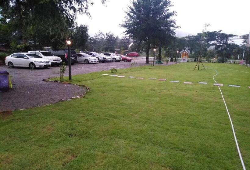 בית מלון כפרי บ้านไม้หอมบูติค สวนผึ้ง