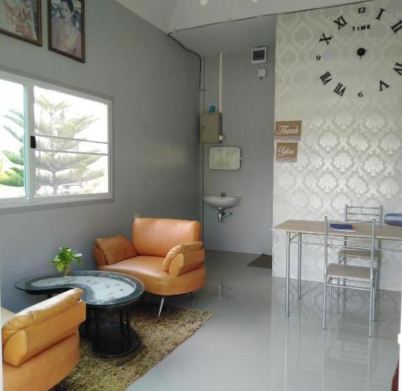 בית מלון כפרי บ้านไม้หอมบูติค สวนผึ้ง