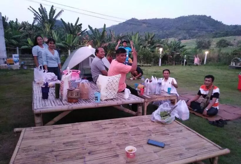 Hotelli บ้านไม้หอมบูติค สวนผึ้ง