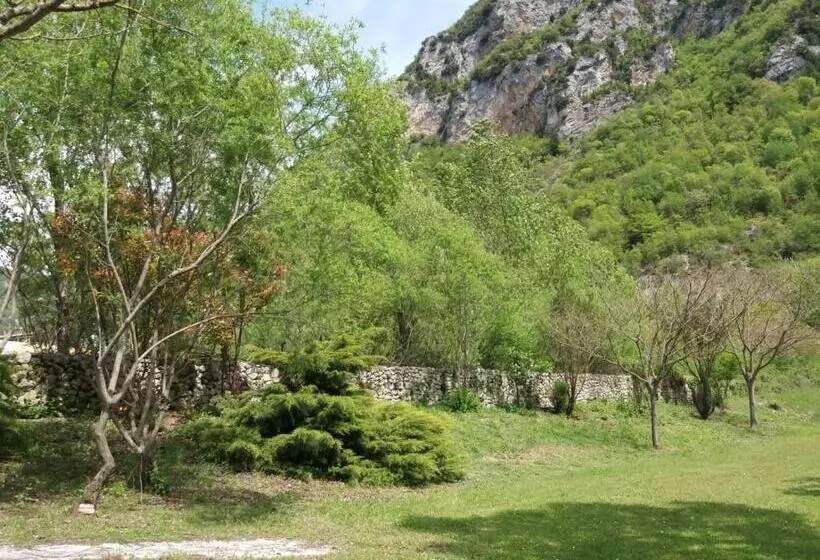 ホテル Abbazia Ss. Quirico E Giulitta