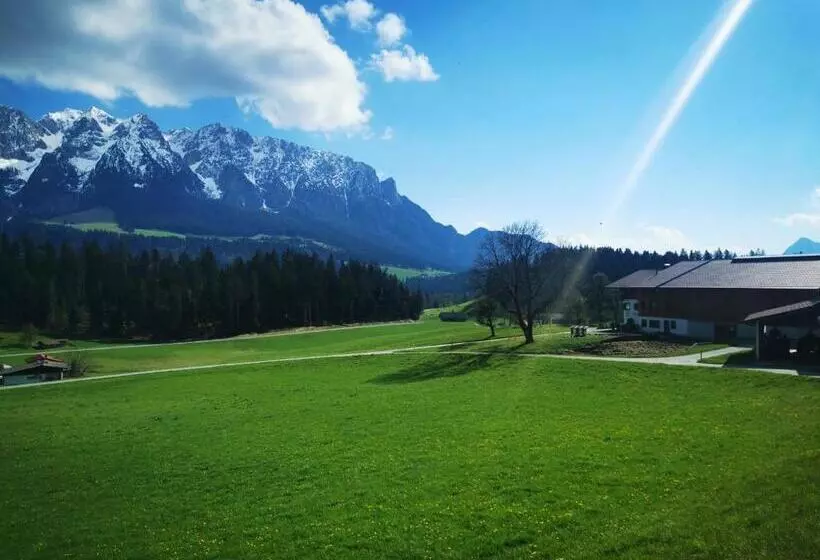 ホテル Biobauernhof Und Ferienhaus Riederbauer