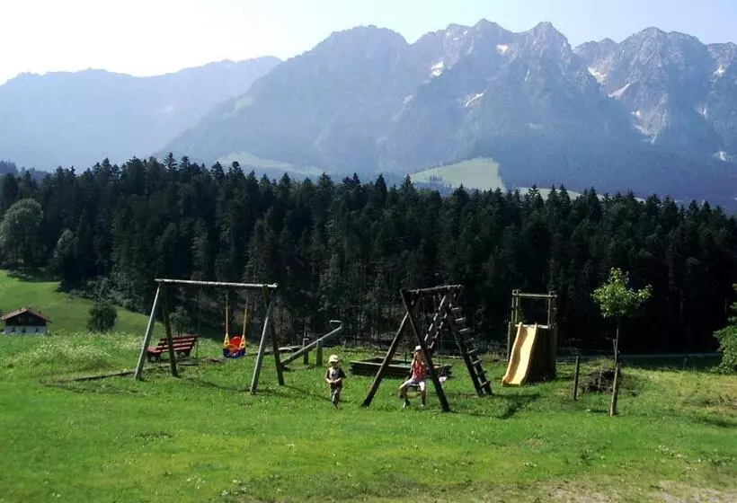 ホテル Biobauernhof Und Ferienhaus Riederbauer