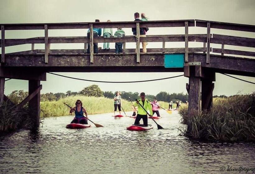 בית מלון כפרי Eetcafé T Dûke Lûk