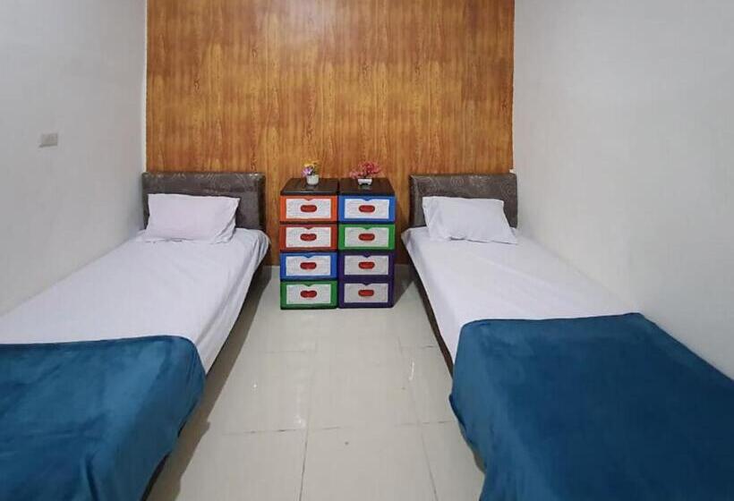 Отель Reddoorz Syariah At Labuhan Maringgai Lampung