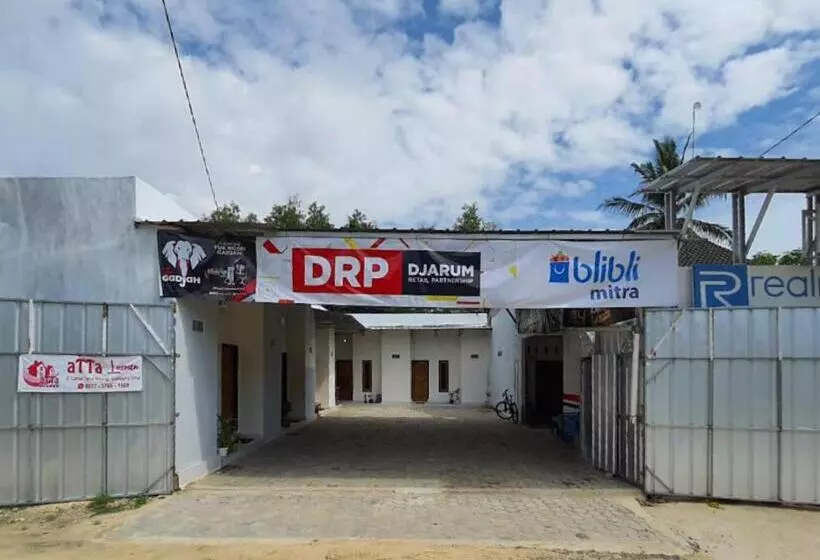 ホテル Reddoorz Syariah At Labuhan Maringgai Lampung