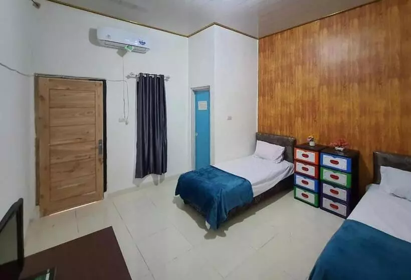 ホテル Reddoorz Syariah At Labuhan Maringgai Lampung