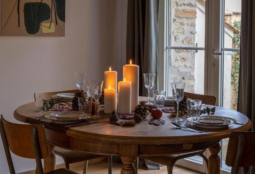 Пансион Domaine Des Pousses, Chambres D Hôtes Au Coeur D Un Village De Campagne