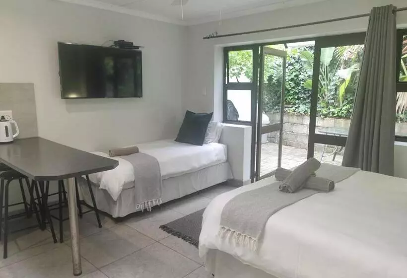 Majatalo Eland Place Self Catering Guest House