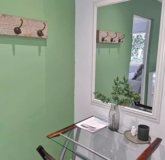 Majatalo Eland Place Self Catering Guest House