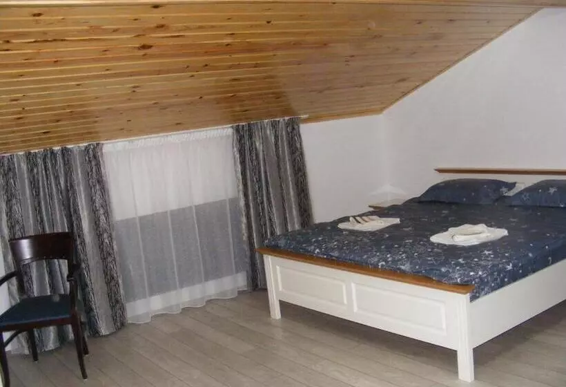 Majatalo Enigma Bucovinei