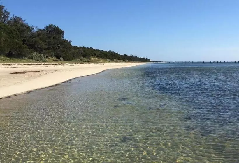 Majatalo French Island Cottage