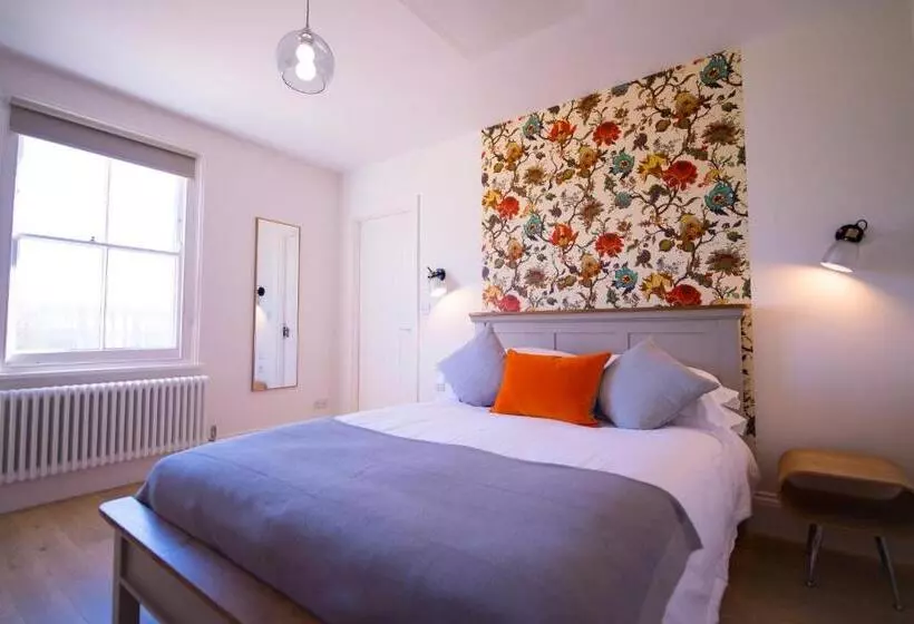 Majatalo Longstowe Farmhouse