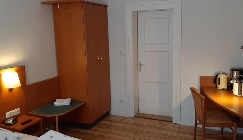 膳宿费 Schillers Landhaus