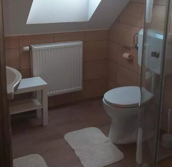 ペンション Szamóca Vendégház