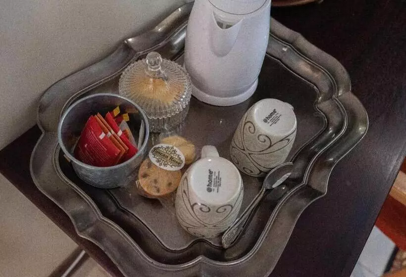 ペンション Tuscan Rose