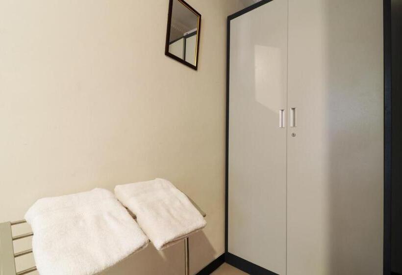 Pensjonat Wisma Surya