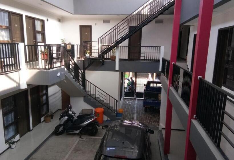 Pensjonat Wisma Surya