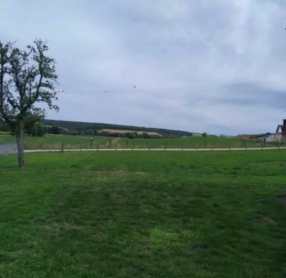 Aamiaismajoitus (B&B) A La Maison Du Bonheur