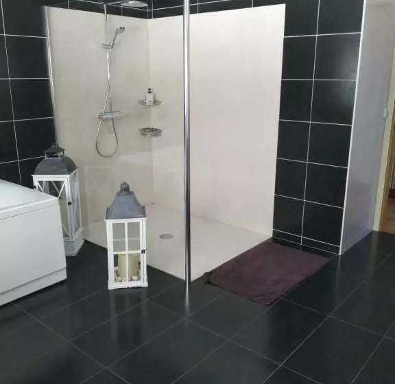 Aamiaismajoitus (B&B) A La Maison Du Bonheur