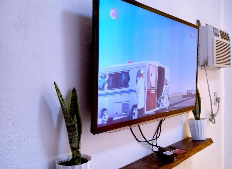 민박 Baywalk Suites Batangas