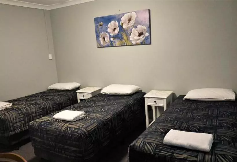 Harden Country Motel