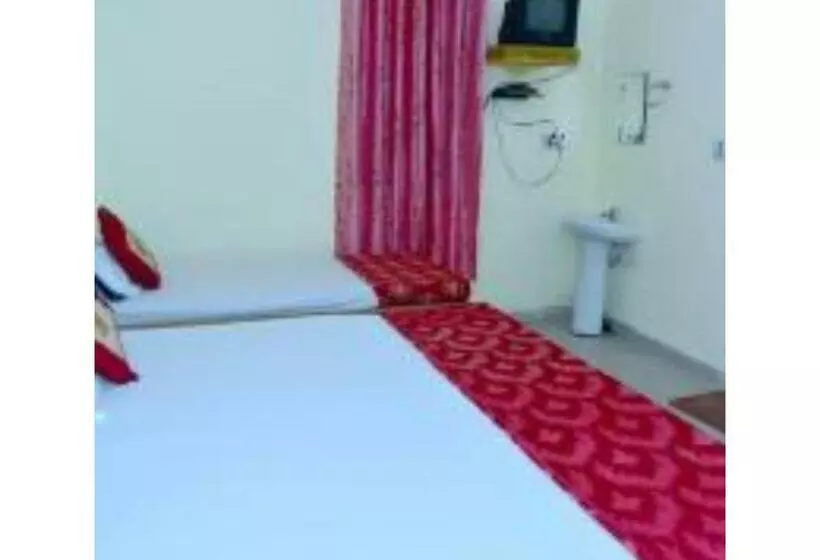 Himalayan Heights Hotel And Restaurant, Ukhimath