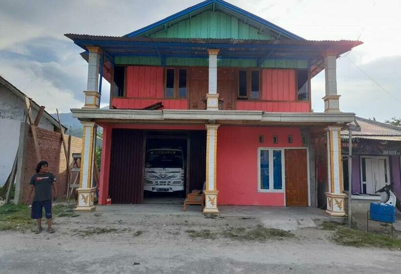 Hotel Oyo Homes 91121 Desa Wisata Kotabatu Danau Ranau