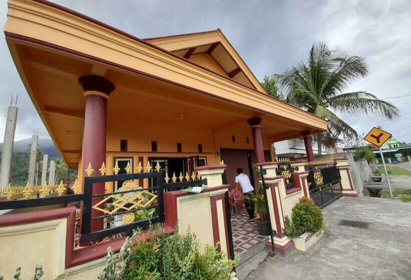 Hotel Oyo Homes 91121 Desa Wisata Kotabatu Danau Ranau
