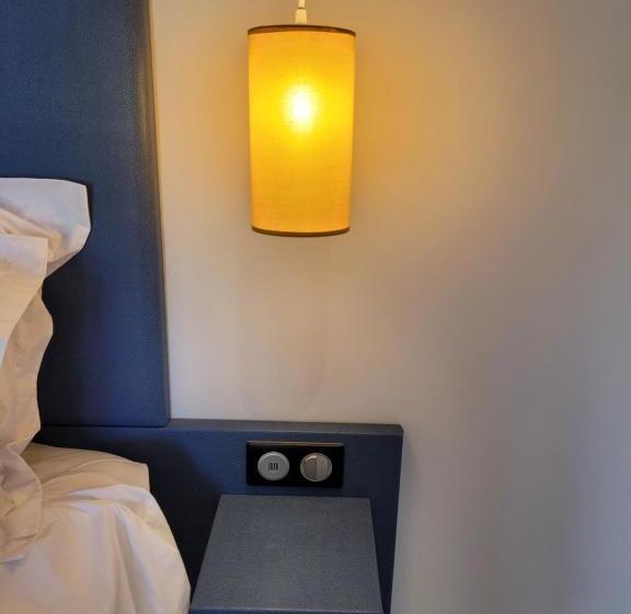 Lodges En Pierres Dorees